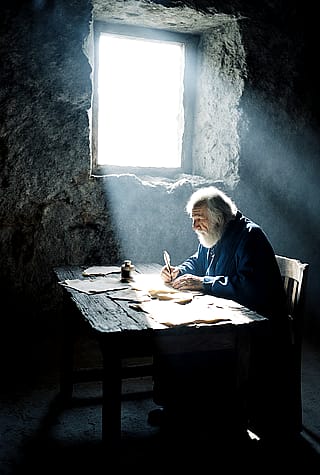 prison and light'
