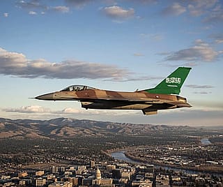 Saudi F-16 overflying Boise on way to Qatari AFB'