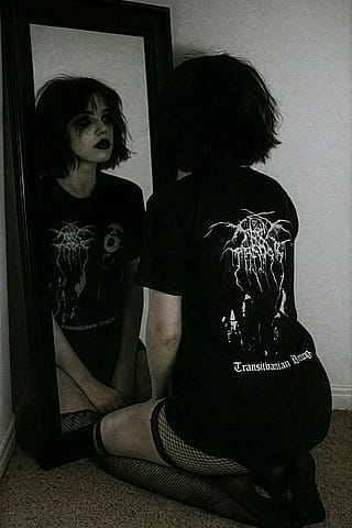 I'm just trying out AI, and here's what I got. I think it turned out pretty vibe-y'