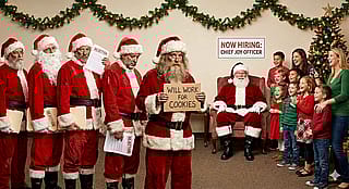 Don't Forget: Other Santas Need Love Too 😻'