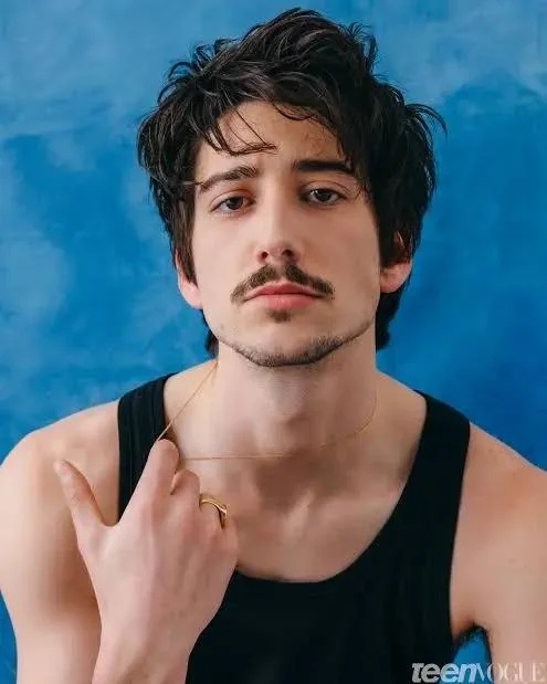 Milo Manheim in a Pirates prequel as young Jack Sparrow in Tangled live-action as Flynn Ryder picture 1 of 2