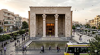 What if the fall of the Islamic regime leads to a resurgence of Zoroastrianism in modern Iran?'