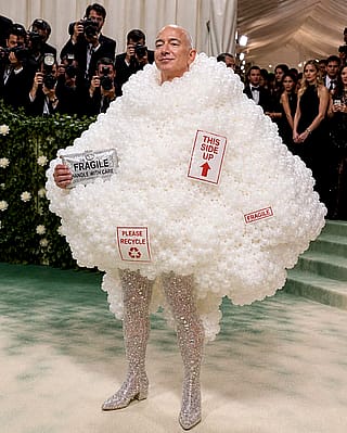Jeff Bezos arrives at the 2026 met gala'
