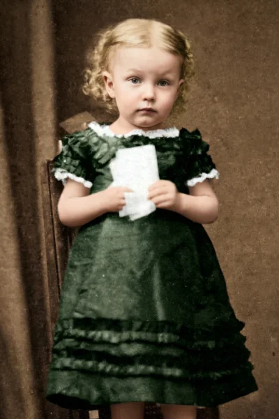 Recovered lost colors, sharpened faces and repaired damaged areas.thanks ai picture 9 of 10
