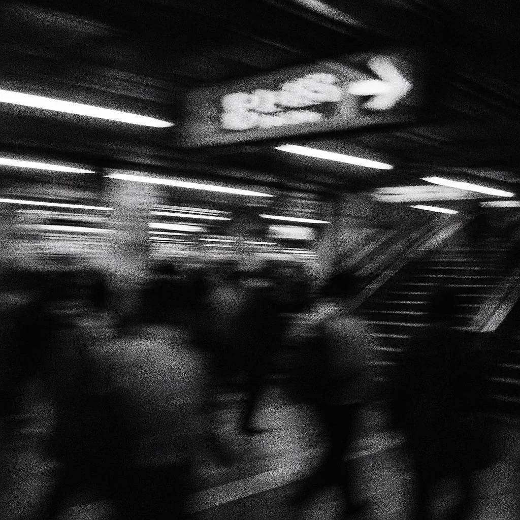 escape // tokyo //001 picture 5 of 6