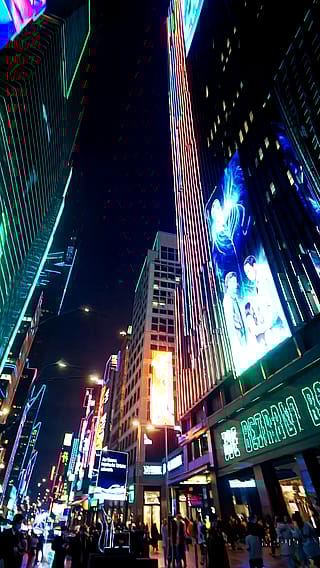 futuristic city'