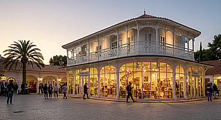 "Souvenir Building in a Tourist Facility" - (A scene from my dream)'