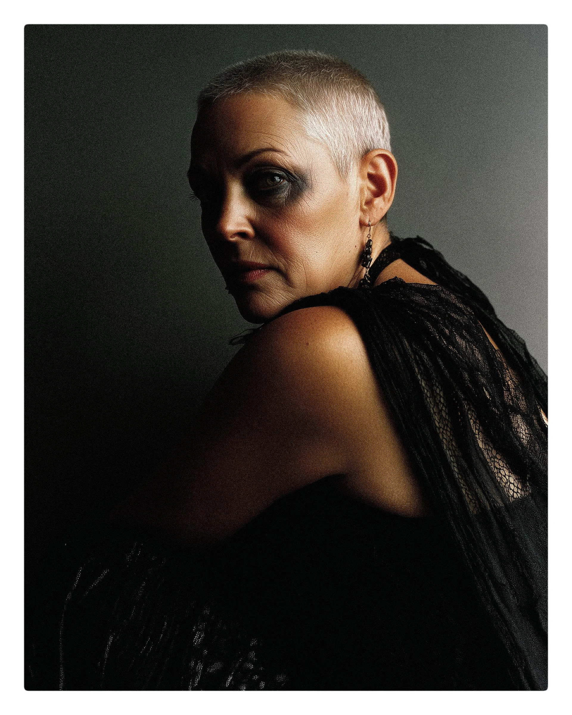 Portraits - short hair picture 6 of 6