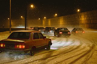 Cars racing throw snowfields'